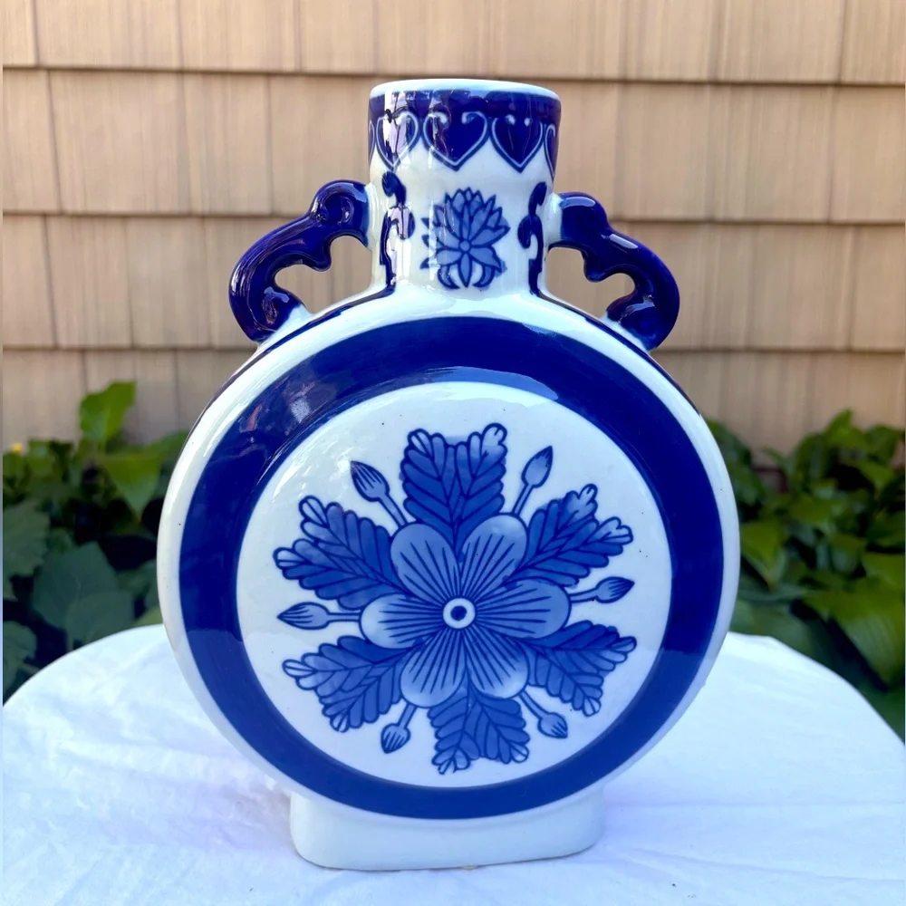 Bombay Blue and White 10